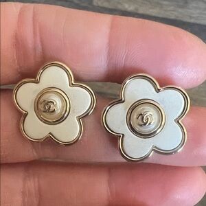 CHANEL Cream and Gold Floral Earrings